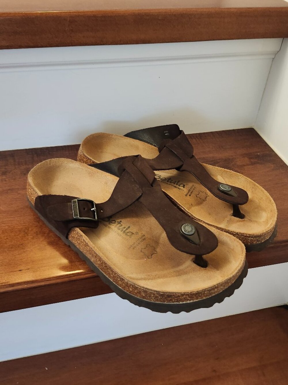 Betula by Birkenstock women's dark brown thong sandals in size 9